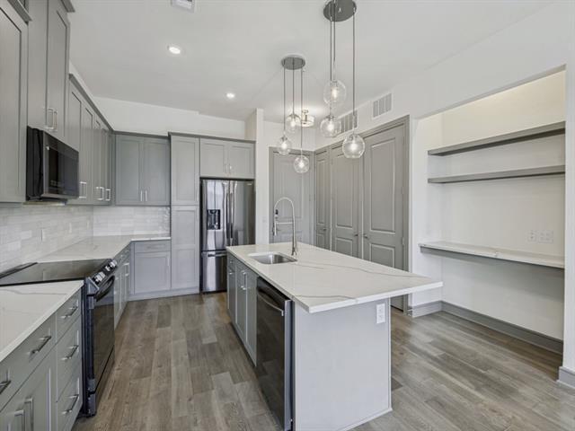 Foto del edificio - 2700 Old Denton Rd