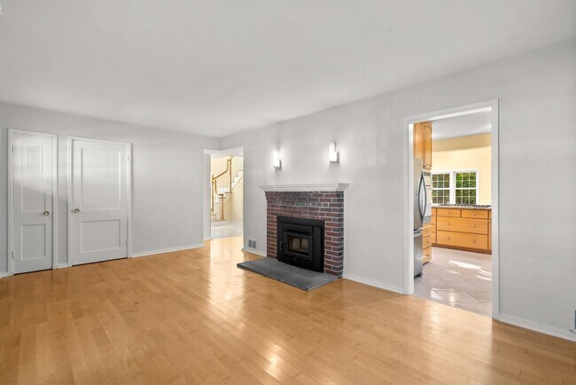 Foto del edificio - 3 Bed 3 Bath - Kensington Craftsman - Move In Ready