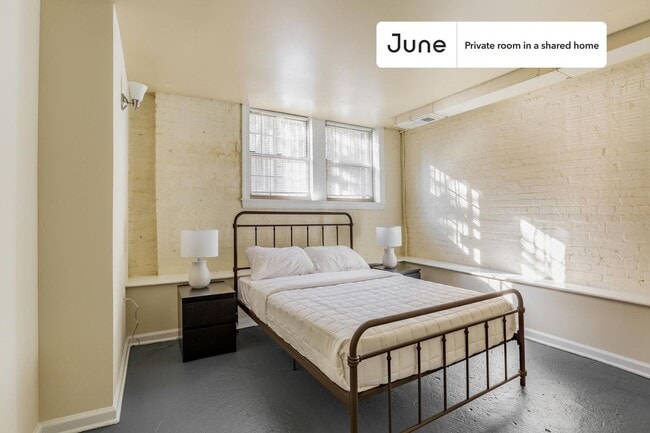 Building Photo - Room in Shared 4 bed/2 bath home in Dupont Circle