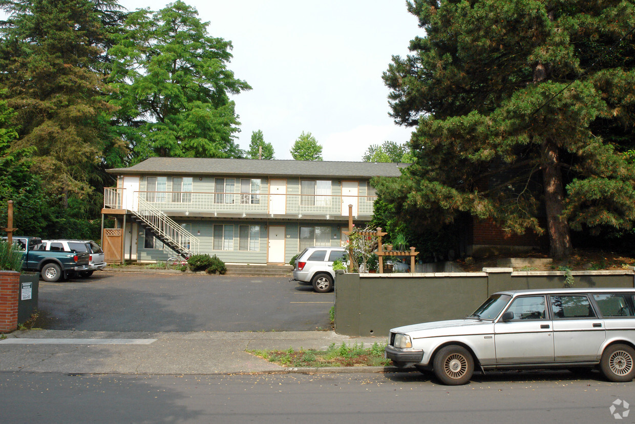 Building Photo - Belmont Terrace Apartments