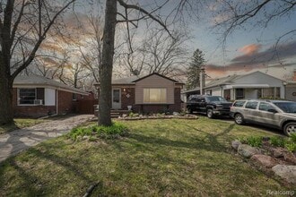 Building Photo - 452 Sunningdale Dr