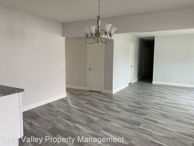 Building Photo - 4 br, 2 bath House - 1828 Evelyn Circle