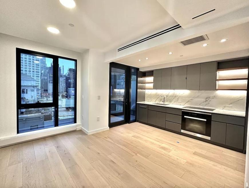 Primary Photo - 2 bedroom in New York NY 10001