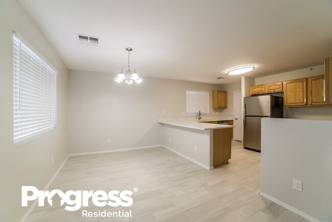 Building Photo - 6815 N 129th Dr