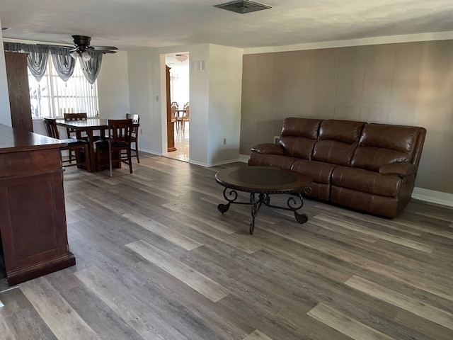 Foto del edificio - 3720 Cockatoo Dr