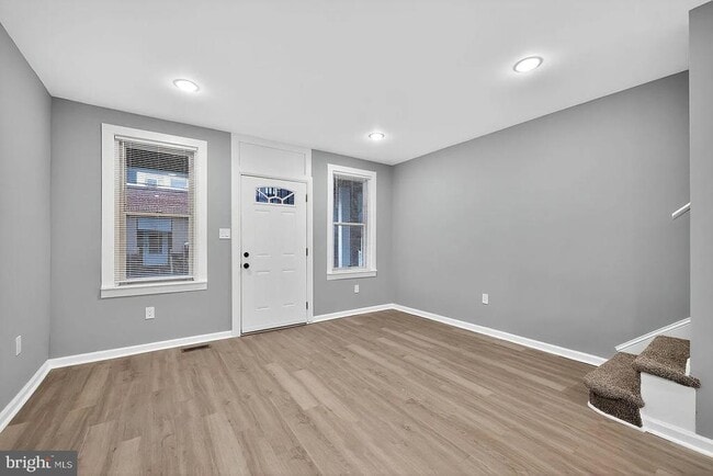 Building Photo - 1333 S Newkirk St