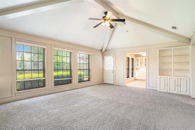Foto del edificio - 802 Pebblebrook Dr