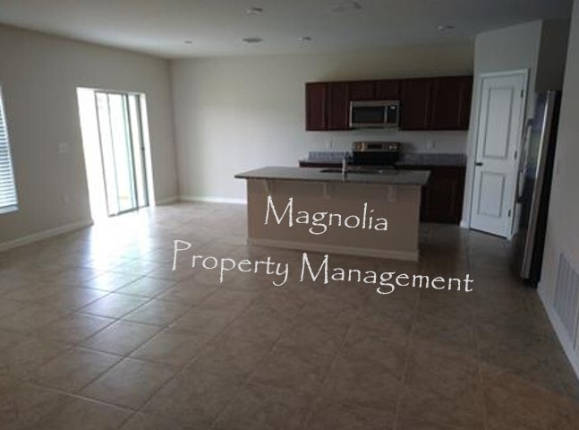 Foto del edificio - 1067 Kobuk St