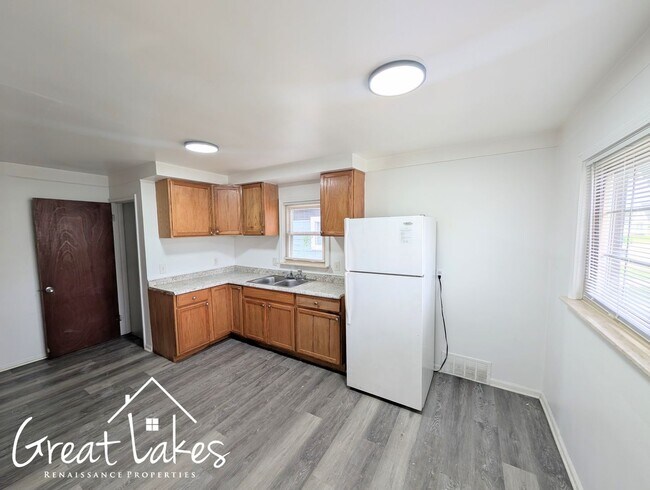 Foto del edificio - Beautiful 2 Bedroom 1 Bathroom now availab...