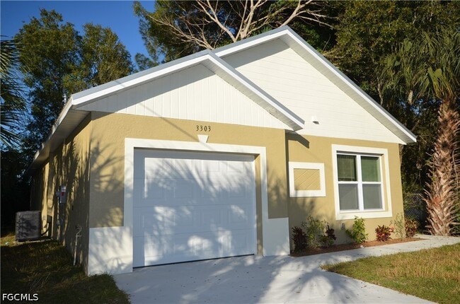Foto del edificio - 3303 Armstrong Ct