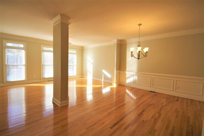 Building Photo - 2456 Oak Grove Vista
