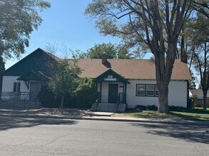 Building Photo - 561 Vfw Dr
