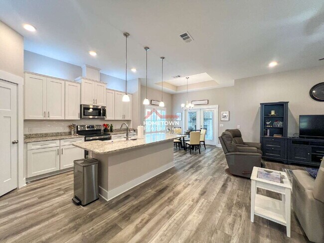 Foto del edificio - Furnished 3-Bed Oasis on Dunridge Drive wi...