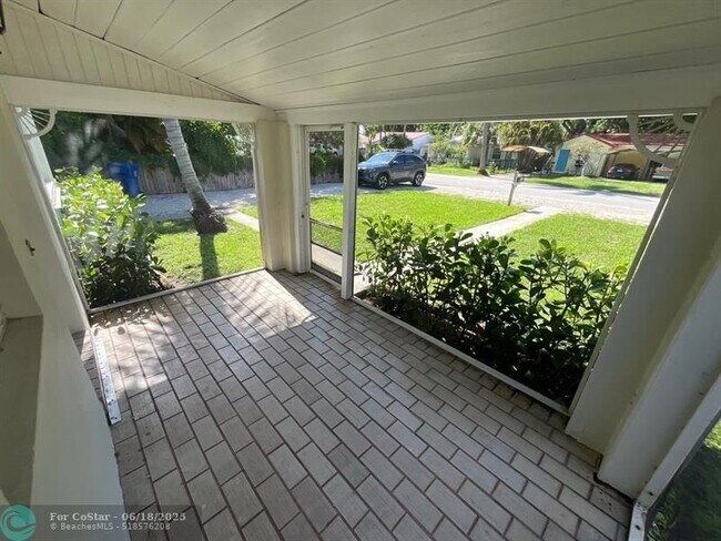 Foto del edificio - 500 SW 13th St