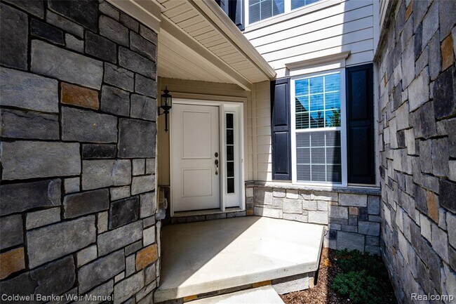 Building Photo - 42745 Cardinal Way