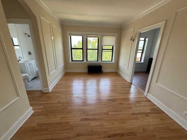 Foto del edificio - 2801 N Keating Ave