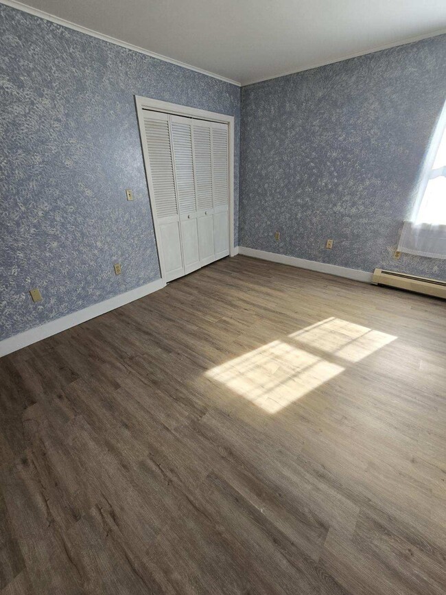 Building Photo - 1584 PA-106