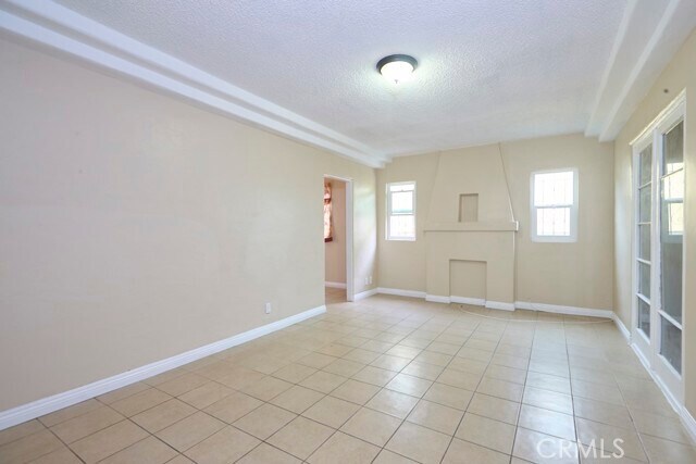 Foto del edificio - 942 E 89th St