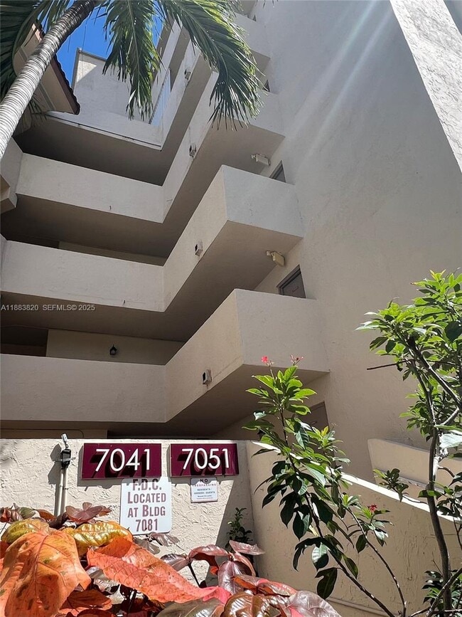 Building Photo - 7051 Environ Blvd