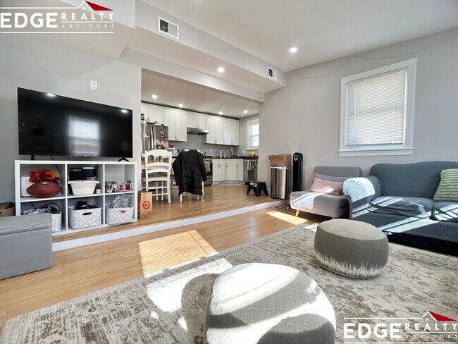 Foto del edificio - 14 Glenmont Rd