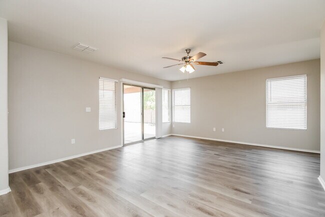 Building Photo - 7479 S Brackenbury Dr