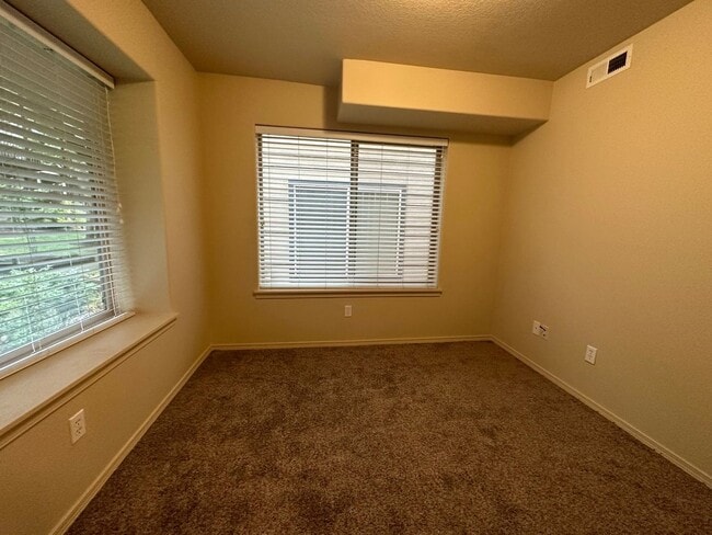 Building Photo - 1578 SW 175th Ave