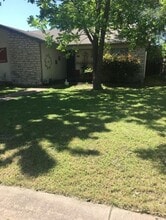 Building Photo - 4801 Candletree Ln