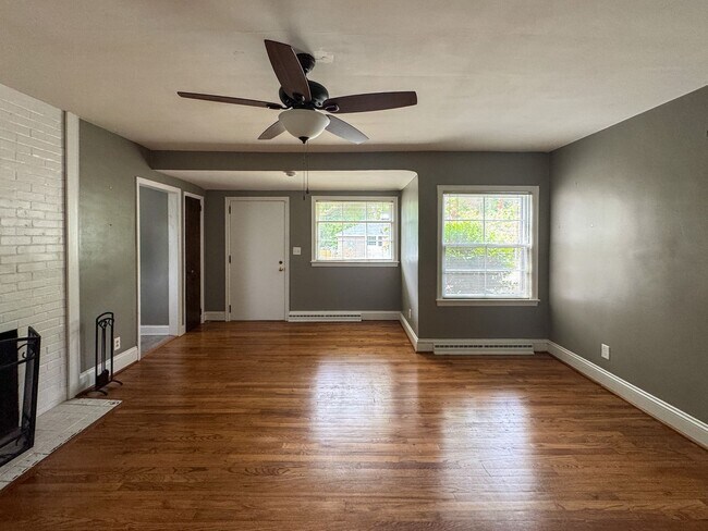Foto del edificio - Charming 3 Bed 2 Bath Fayetteville Home