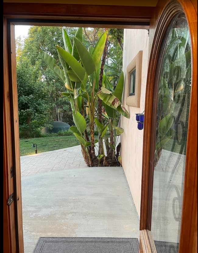 Building Photo - Call for your Private Showing! - Rent Ready September 1st