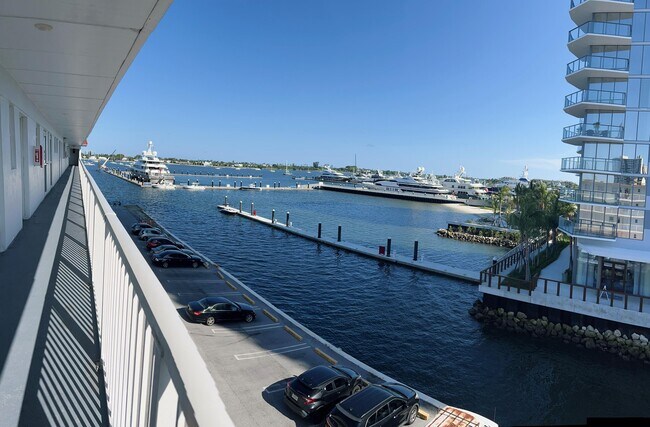 Foto del edificio - 4500 N Flagler Dr