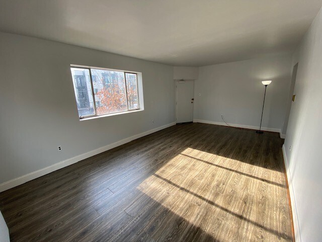 Foto del edificio - 1200 Perry St NE