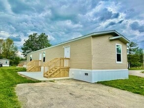 Building Photo - 1111 OH-133