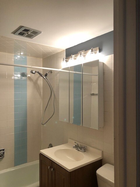 Bathroom - 11025 S Keating Ave