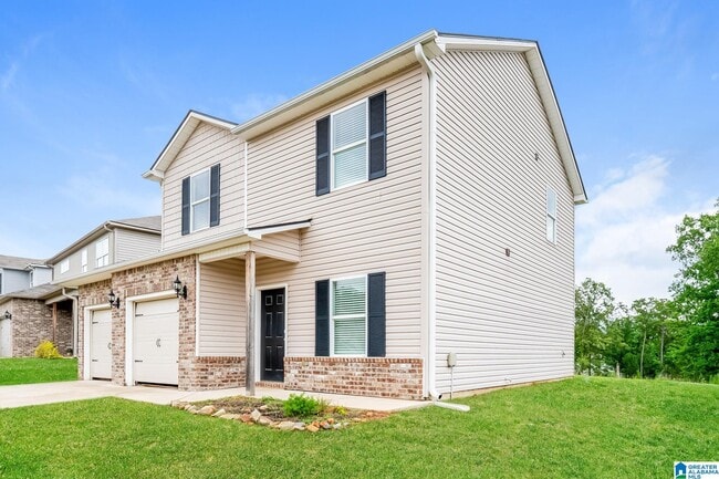 Building Photo - 395 Americana Dr