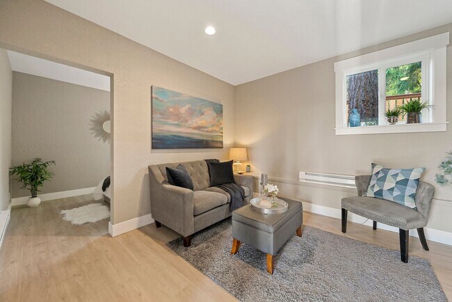 Photo - 9110 Redmond - Woodinville Rd NE Apartment