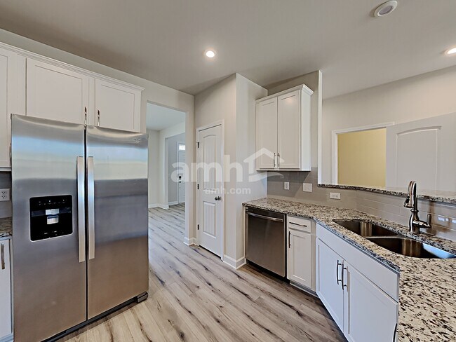 Building Photo - 4309 Fieldcrest Dr