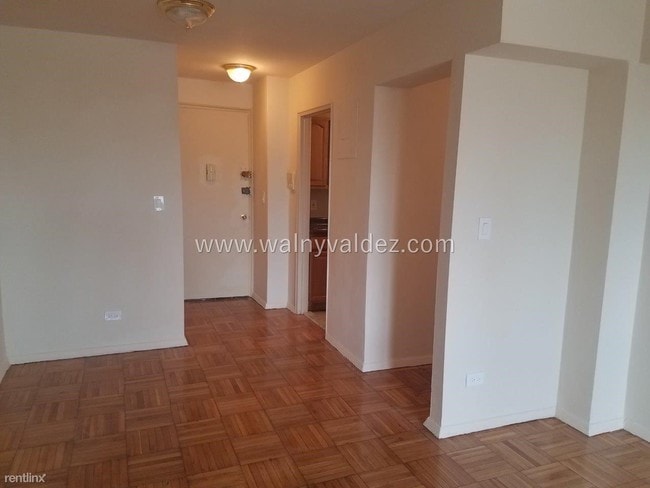 Building Photo - 1 br, 1 bath  - 2170 Dr Martin L King Jr Blvd