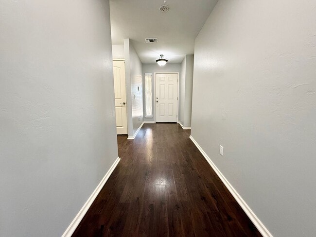 Foto del edificio - Great Family Home, Great Neighborhood