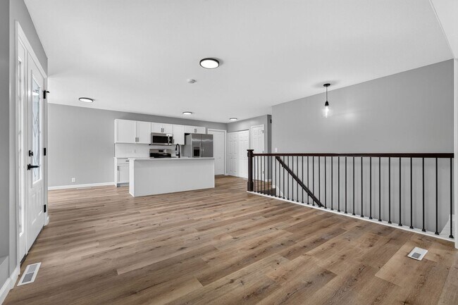 Foto del edificio - 2111 Timber Creek Dr