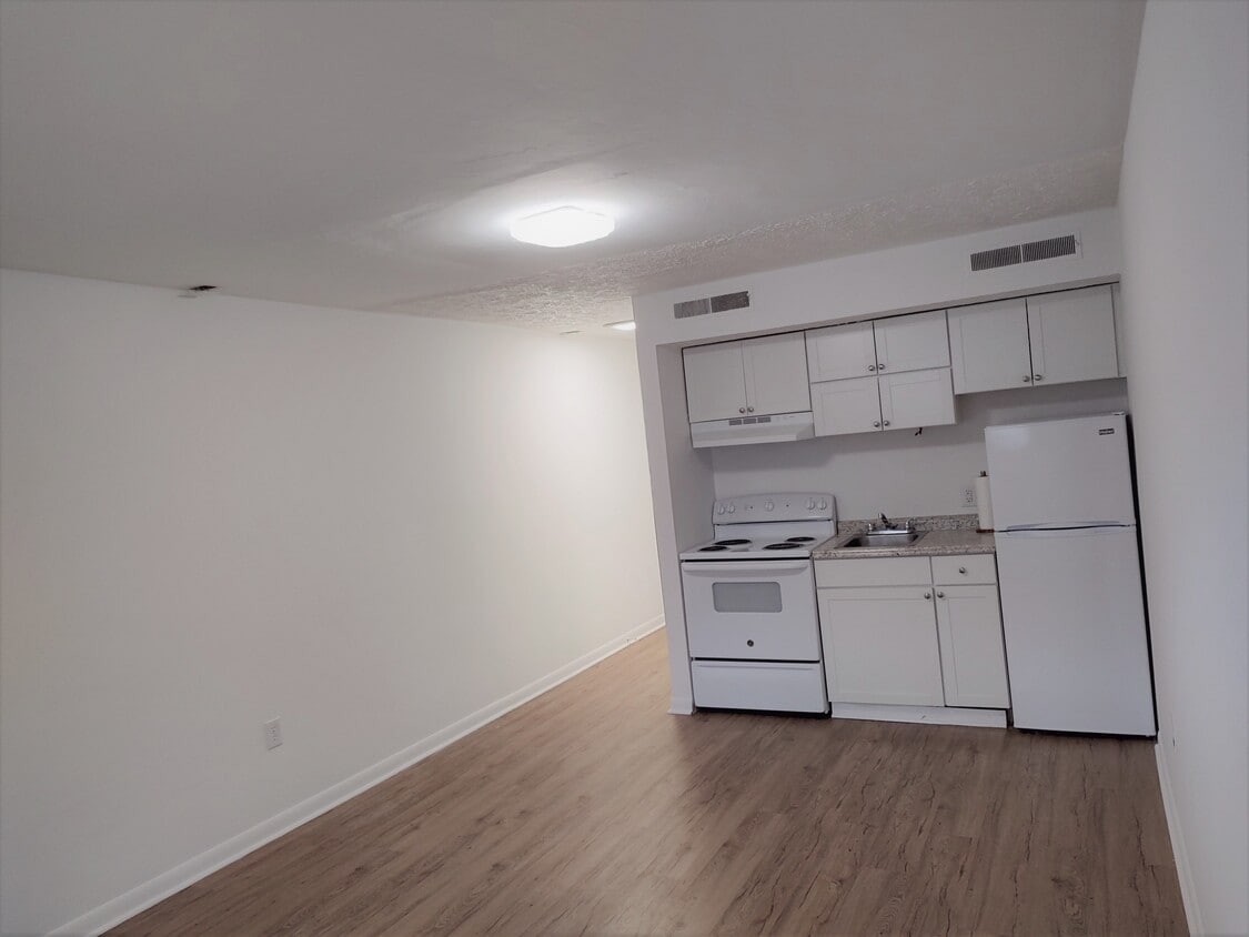 2840 Colonial Ave SW Unit D3, Roanoke, VA 24015 Condo for Rent in