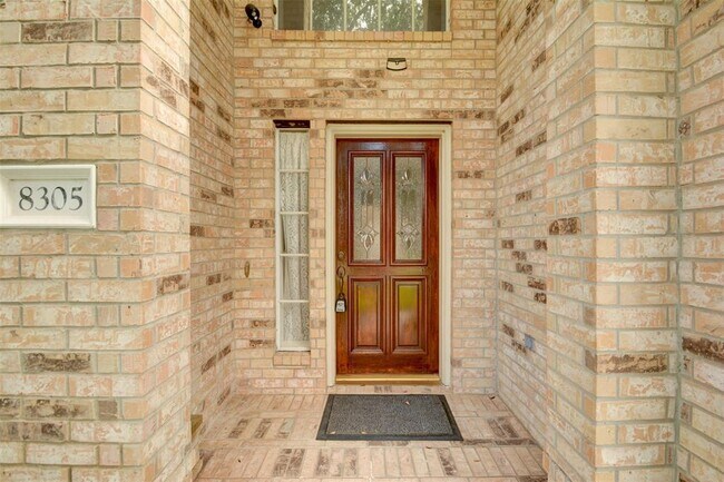 Foto del edificio - 8305 Diamond Way Ct