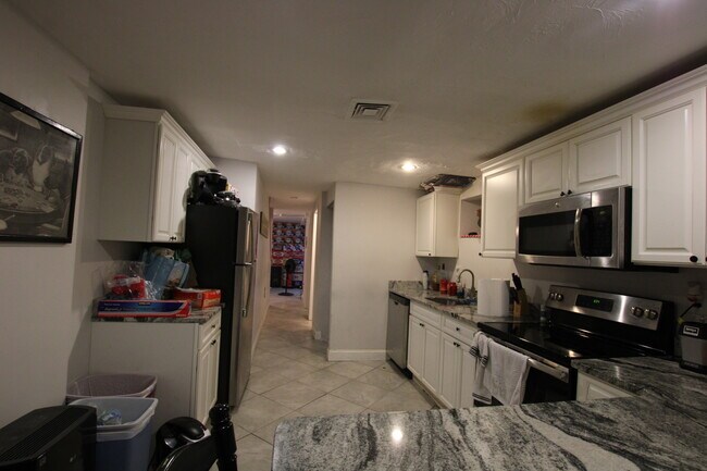 Foto del edificio - 58 Dudley St