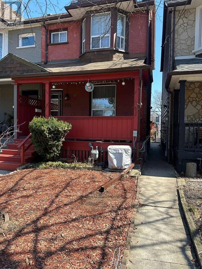 Photo du bâtiment - 145 Gladstone Ave