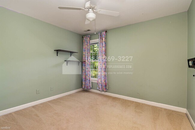 Building Photo - 4 br, 3 bath House - 102 Wollston Ct -