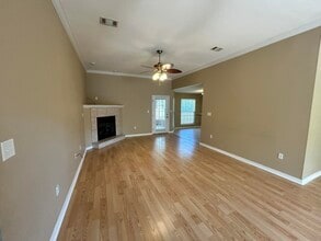 Building Photo - 5819 Roberts Rd