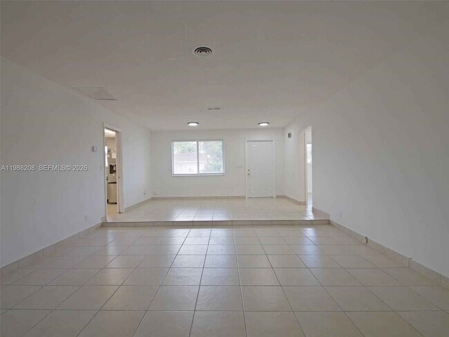 Foto del edificio - 5510 Johnson St
