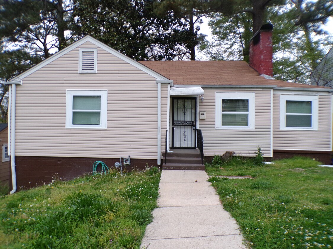 Primary Photo - 525 85th St S