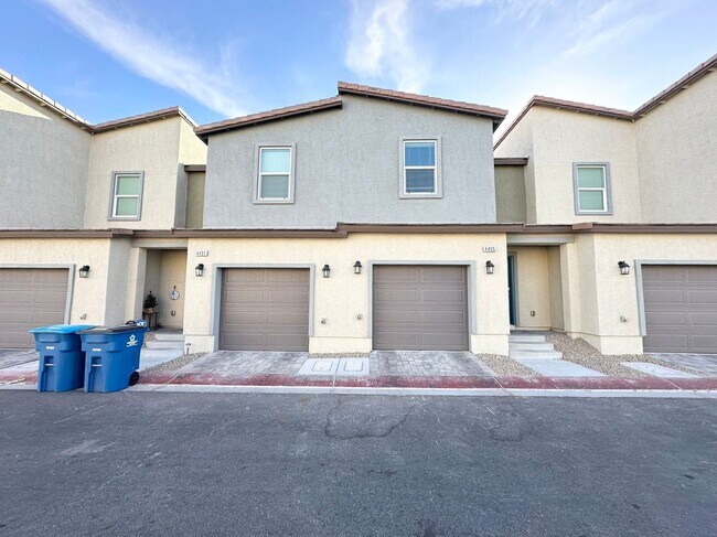 Building Photo - 4495 Honey Hls Ave