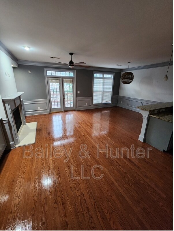 Foto del edificio - 3365 Regent Pl SW