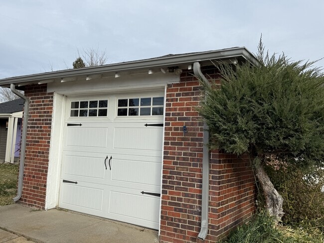 Photo - 2960 Fairfax St House